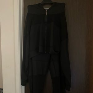 Black sweatsuit with mesh inserts size 2x worn once